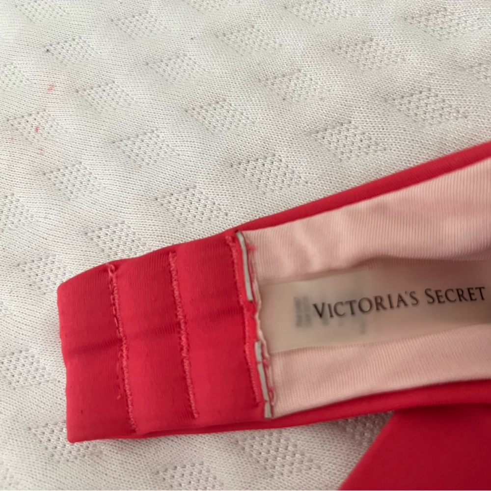 Victoria Secret halter bikini top 38DD
